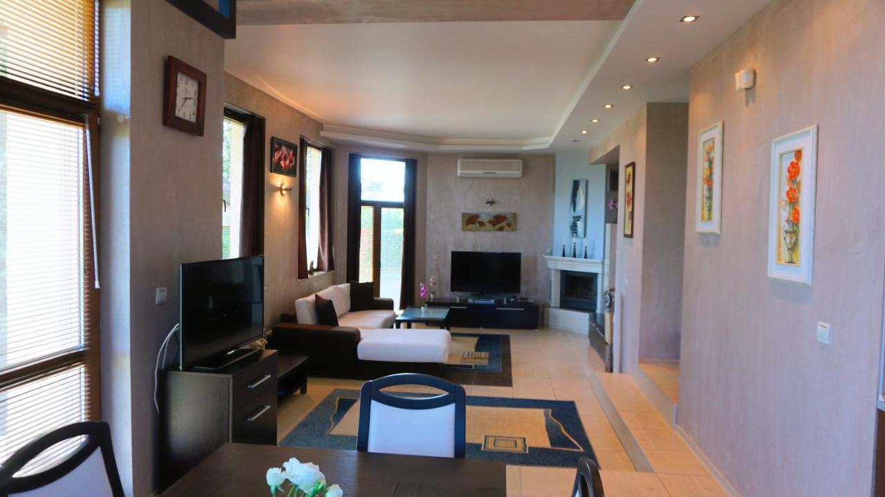 Вила Силва - Villa Silva บุลกาเรโว ภายนอก รูปภาพ